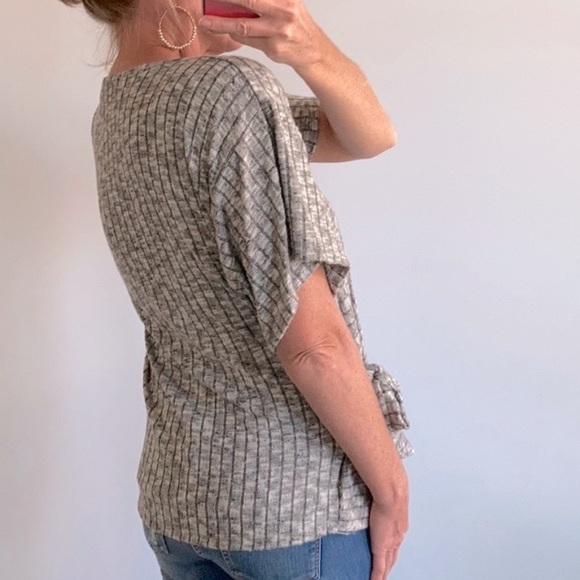 Marbled Grey Color Side Tie Top - Picture 7 of 7